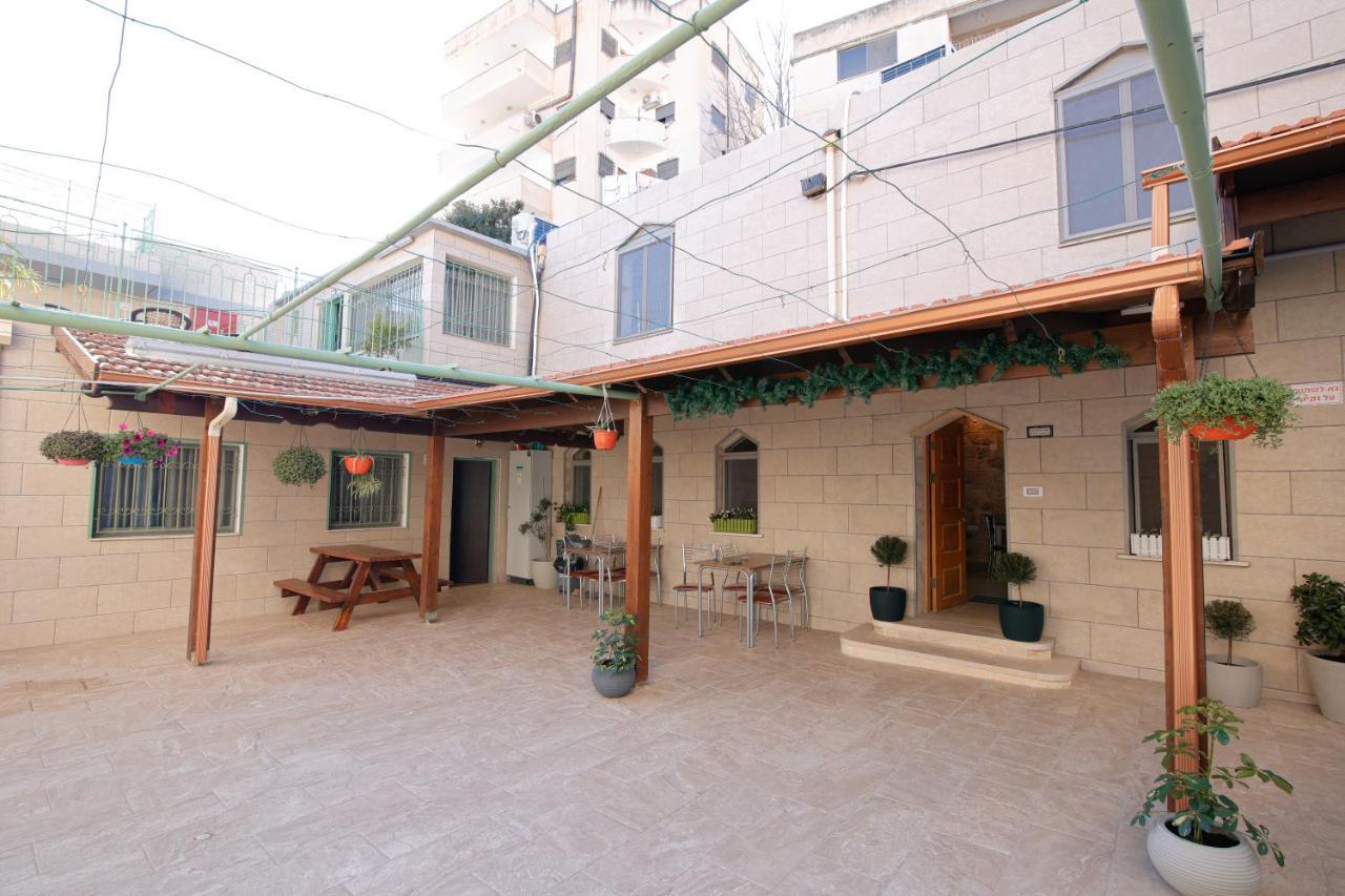 Louis Guesthouse 拿撒勒 外观 照片