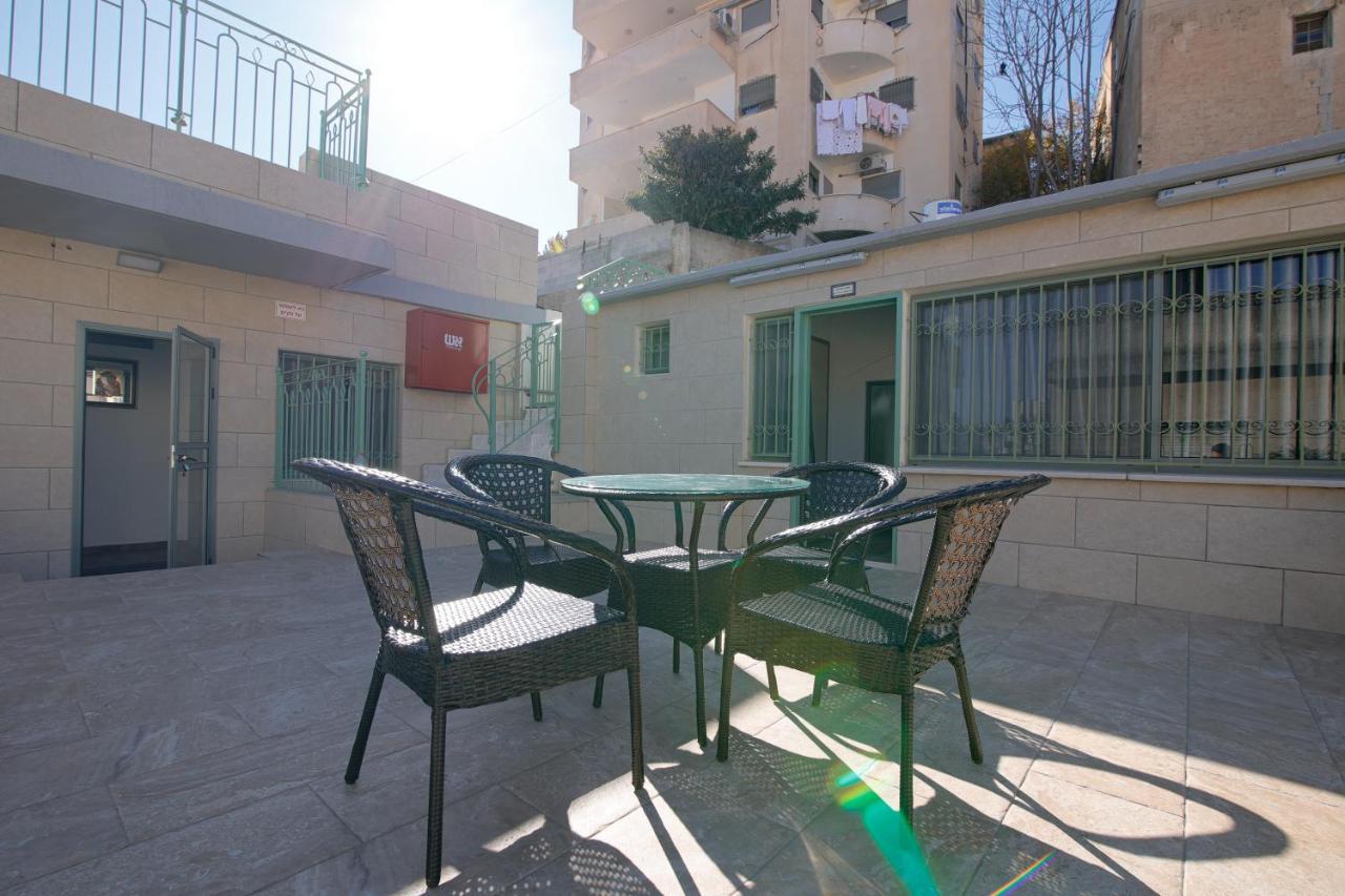 Louis Guesthouse 拿撒勒 外观 照片